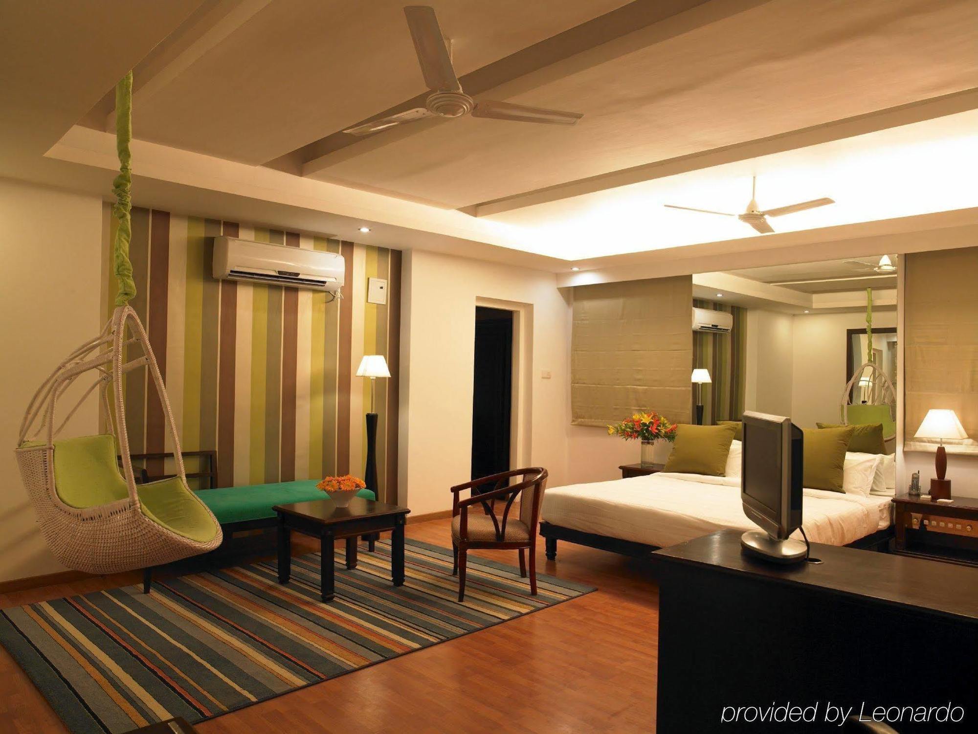 Sandhya Hotel Hyderabad Exterior photo